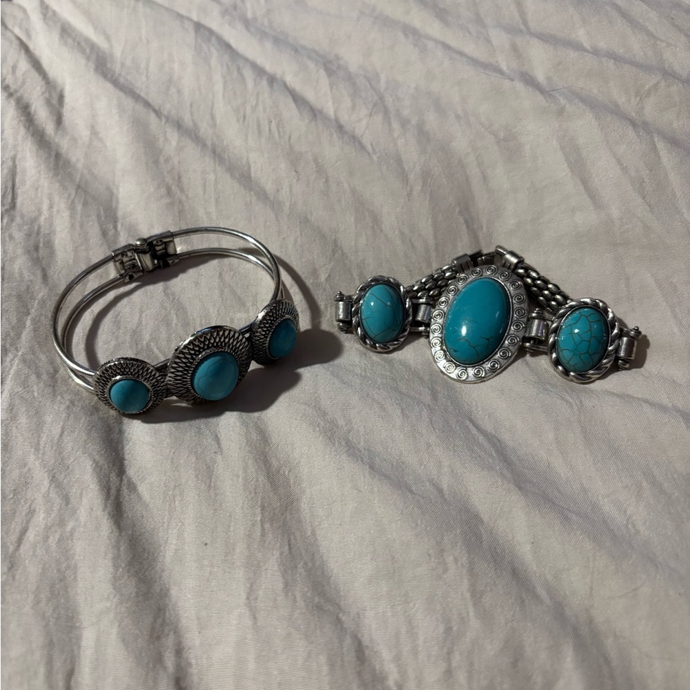 ⭐️2 Turquoise Gemstone Bracelets Vintage Costume Jewelry